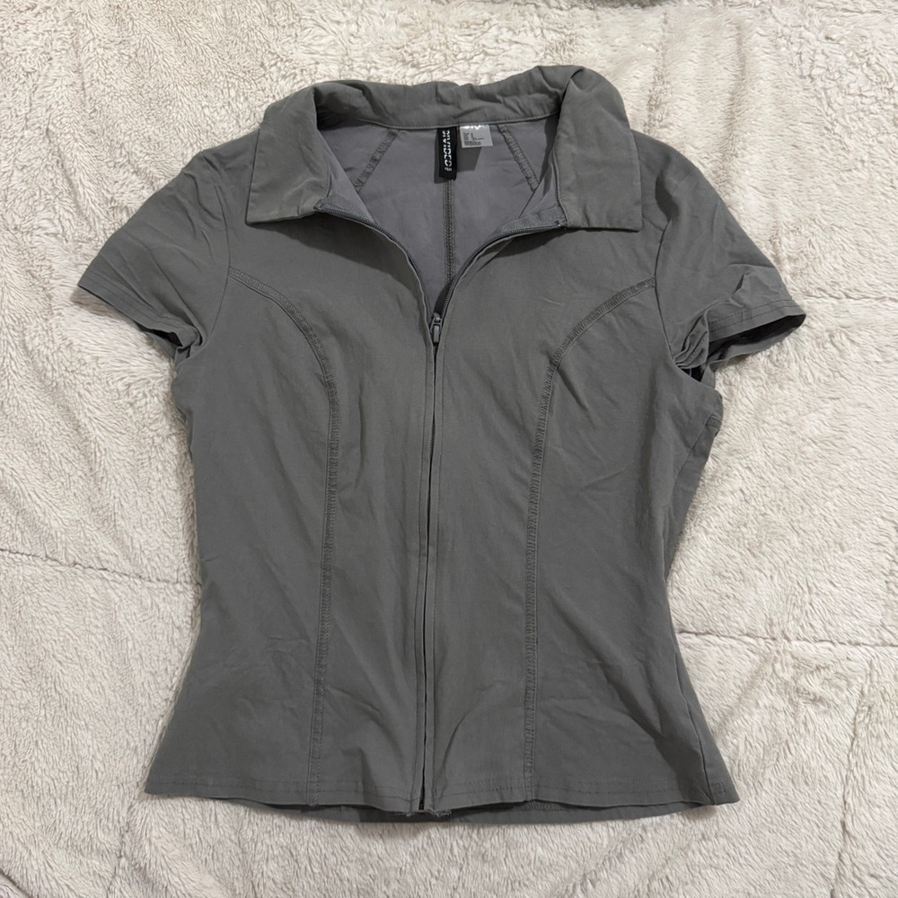 H&M Gray Women's Button Down Shirt